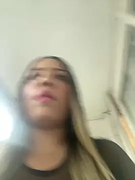 Snapshot of AdaPink_ chatting on April 2026 11:05:02 AM AdaPink online show from April 2026 11:05:02 AM