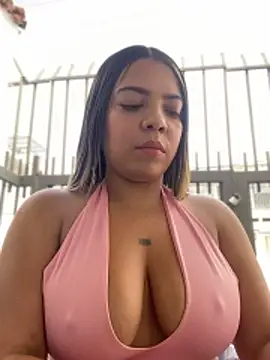 Snapshot of AdaPink_ chatting on April 2026 01:15:01 PM AdaPink online show from April 2026 01:15:01 PM