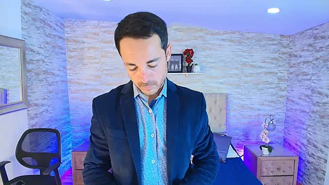 Adams Sanz online show from May 2026 08:38:02 PM