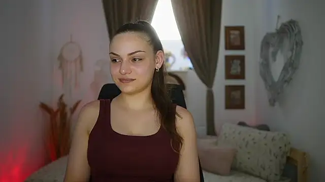 Snapshot of Sidney_Sweety chatting on June 2026 01:11:01 PM Sidney Sweety online show from June 2026 01:11:01 PM