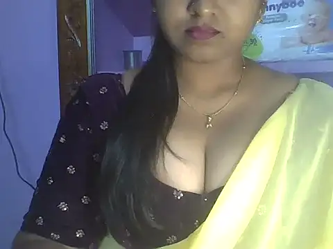 Snapshot of Tamil_Kuttyma chatting on June 2026 01:14:01 PM Tamil Kuttyma online show from June 2026 01:14:01 PM