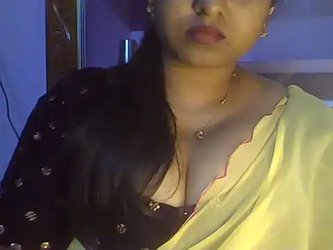 Snapshot of Tamil_Kuttyma chatting on June 2026 04:44:01 PM Tamil Kuttyma online show from June 2026 04:44:01 PM