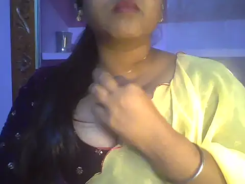 Snapshot of Tamil_Kuttyma chatting on July 2026 12:18:02 PM Tamil Kuttyma online show from July 2026 12:18:02 PM