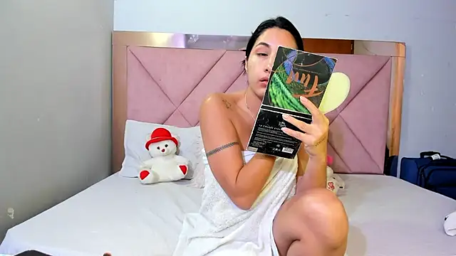 Snapshot of Alanah_connory chatting on March 2026 12:21:02 PM Alanah connory online show from March 2026 12:21:02 PM