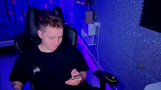 Snapshot of Karl_Night_ chatting on March 2026 05:30:01 PM Karl Night online show from March 2026 05:30:01 PM