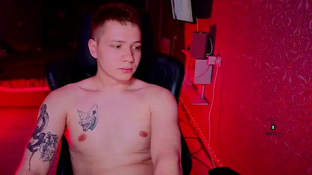 Snapshot of Karl_Night_ chatting on April 2026 07:01:02 PM Karl Night online show from April 2026 07:01:02 PM