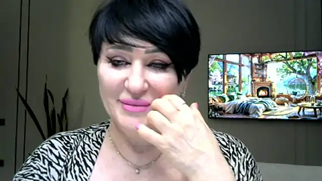 Kleotempt online show from April 2026 06:05:01 PM