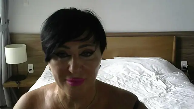 Snapshot of Kleotempt chatting on June 2026 08:08:02 AM Kleotempt online show from June 2026 08:08:02 AM