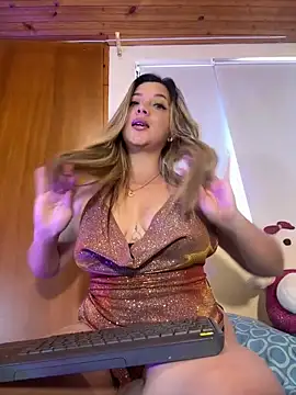 FoxxySweet online show from April 2026 03:24:01 PM