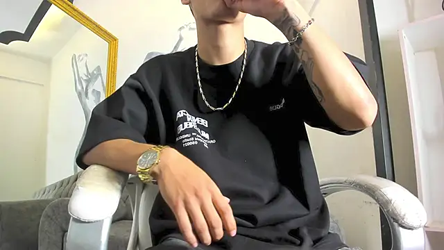 DylanRoyce  online show from April 2026 01:23:01 PM