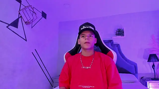 DylanRoyce  online show from June 2026 01:13:01 PM