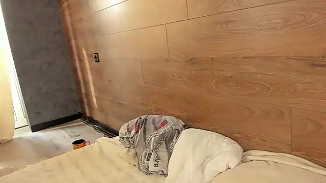 Snapshot of AmmyLuu chatting on April 2026 12:41:01 PM AmmyLuu online show from April 2026 12:41:01 PM