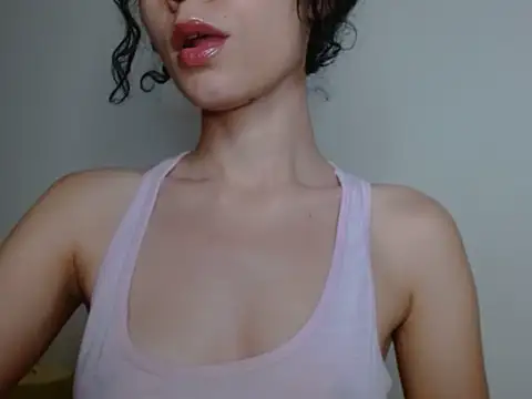 Snapshot of helena_hadler chatting on March 2026 04:30:02 AM helena hadler online show from March 2026 04:30:02 AM