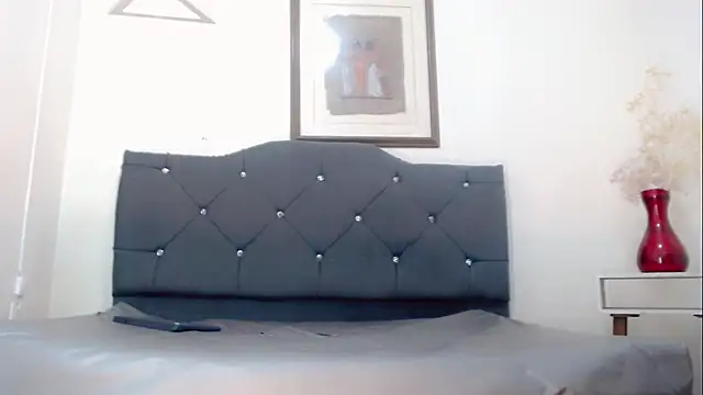 Emma Boms online show from March 2026 03:34:02 AM