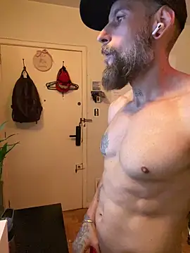 Snapshot of DaleCerbasi chatting on April 2026 09:04:02 PM DaleCerbasi online show from April 2026 09:04:02 PM