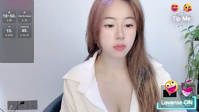 Snapshot of Baixi-01 chatting on June 2026 04:22:02 AM Baixi-01 online show from June 2026 04:22:02 AM