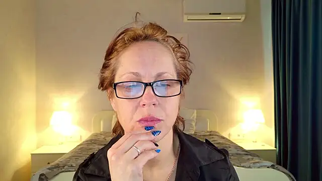 LioraWeiss online show from March 2026 06:19:01 AM