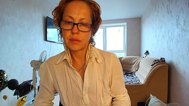 LioraWeiss online show from May 2026 09:17:02 AM