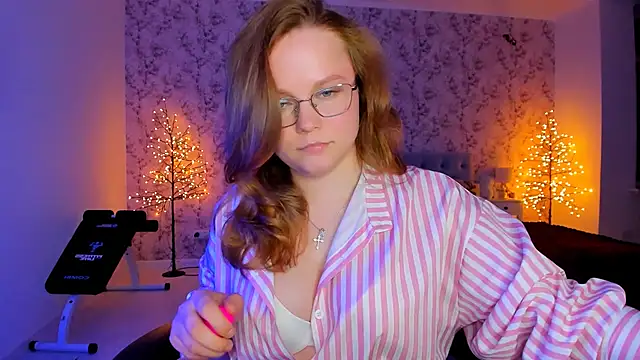 AngellaRud online show from February 2026 07:35:01 PM