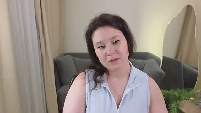 Snapshot of peachy_kira chatting on April 2026 05:30:01 PM peachy kira online show from April 2026 05:30:01 PM