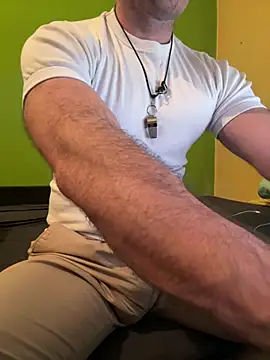 Snapshot of Coach_85 chatting on March 2026 06:33:01 PM Coach 85 online show from March 2026 06:33:01 PM