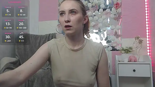 EmberLuna  online show from June 2026 06:46:01 AM