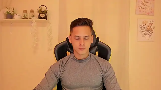 Snapshot of sexy_andres01 chatting on April 2026 01:59:02 PM sexy andres01 online show from April 2026 01:59:02 PM