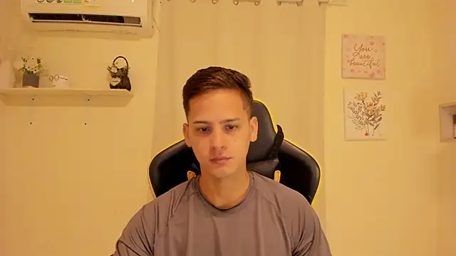 sexy andres01 online show from June 2026 01:44:01 PM