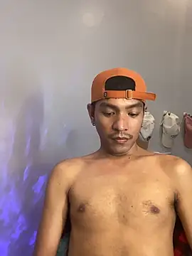 Snapshot of asian_darlingcummersxXx chatting on April 2026 12:33:01 AM asian darlingcummersxXx online show from April 2026 12:33:01 AM