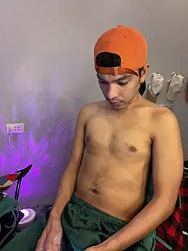 Snapshot of asian_darlingcummersxXx chatting on April 2026 11:57:02 PM asian darlingcummersxXx online show from April 2026 11:57:02 PM