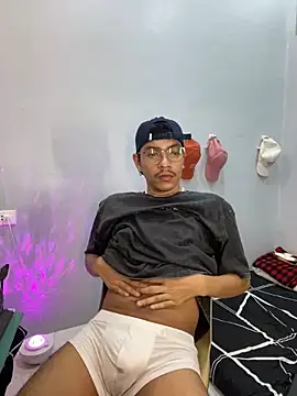 Snapshot of asian_darlingcummersxXx chatting on April 2026 03:11:01 AM asian darlingcummersxXx online show from April 2026 03:11:01 AM