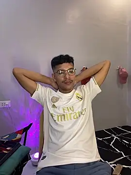 Snapshot of asian_darlingcummersxXx chatting on April 2026 01:11:02 AM asian darlingcummersxXx online show from April 2026 01:11:02 AM