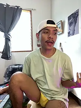 Snapshot of asian_darlingcummersxXx chatting on April 2026 01:41:02 AM asian darlingcummersxXx online show from April 2026 01:41:02 AM