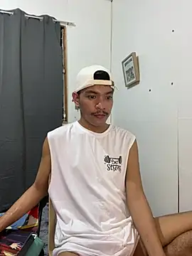 Snapshot of asian_darlingcummersxXx chatting on May 2026 05:10:01 PM asian darlingcummersxXx online show from May 2026 05:10:01 PM