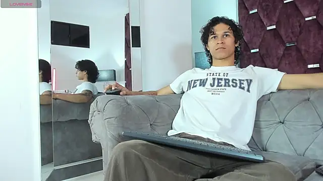 TonyBenedetti online show from March 2026 08:26:02 PM