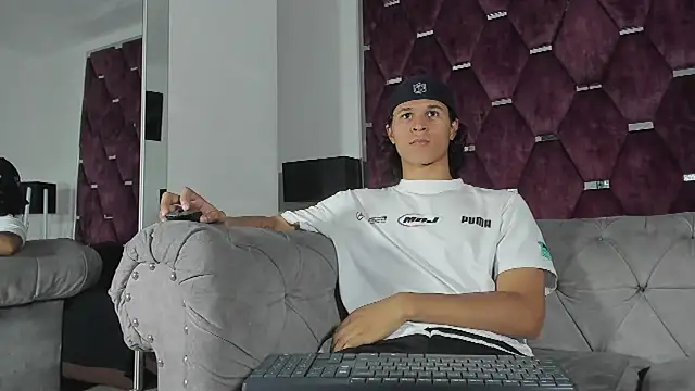 Snapshot of TonyBenedetti chatting on May 2026 08:38:02 PM TonyBenedetti online show from May 2026 08:38:02 PM