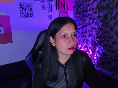 Snapshot of Megan_Collinss1 chatting on March 2026 11:48:01 AM Megan Collinss1 online show from March 2026 11:48:01 AM