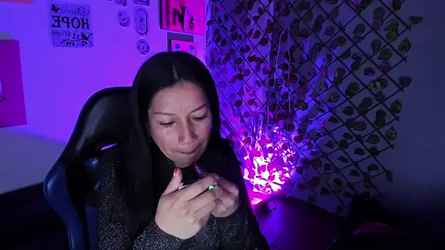 Snapshot of Megan_Collinss1 chatting on March 2026 02:10:01 PM Megan Collinss1 online show from March 2026 02:10:01 PM