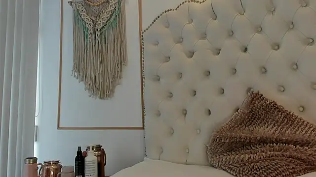 Snapshot of Sara_funy chatting on February 2026 12:26:01 PM Sara funy online show from February 2026 12:26:01 PM