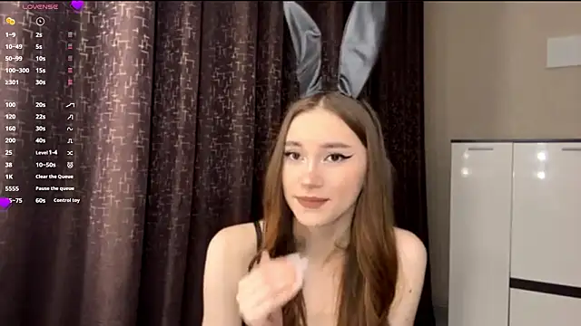 Snapshot of NuDonzze chatting on March 2026 05:01:02 PM NuDonzze online show from March 2026 05:01:02 PM