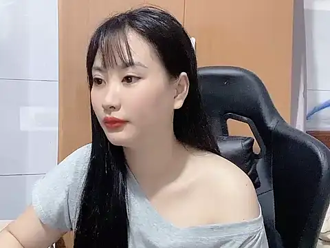 Sunny2868 online show from March 2026 03:45:02 AM