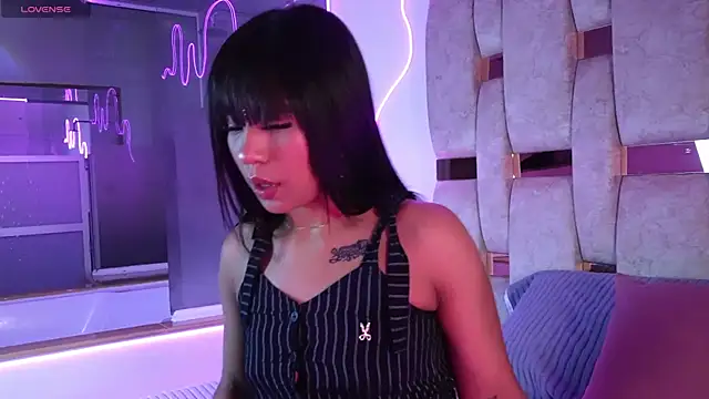 Snapshot of Petitte_Mussa chatting on April 2026 04:05:02 AM Petitte Mussa online show from April 2026 04:05:02 AM