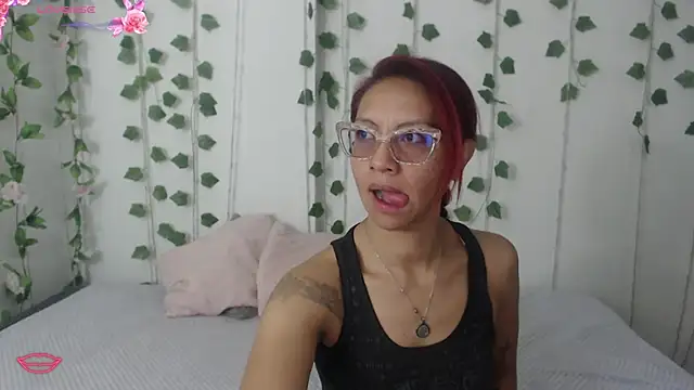 scarlett-ash online show from March 2026 01:28:01 PM