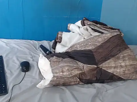 HotChocolateTea online show from March 2026 07:07:02 PM