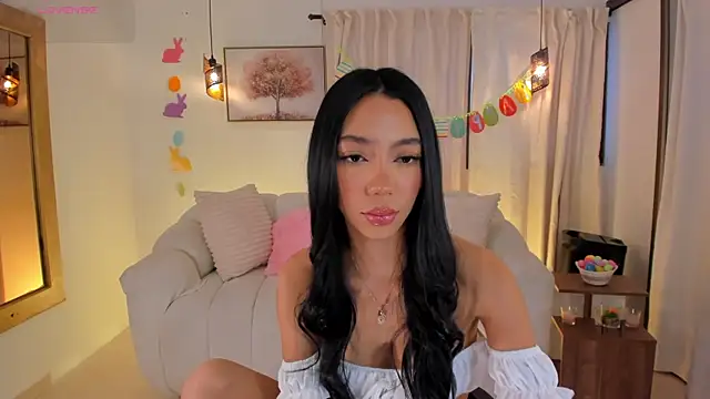 IsabellaLux  online show from April 2026 03:42:02 PM