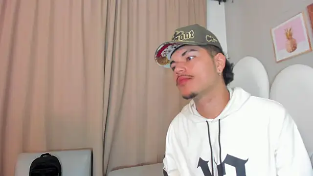 Jason 23   online show from April 2026 07:21:02 PM