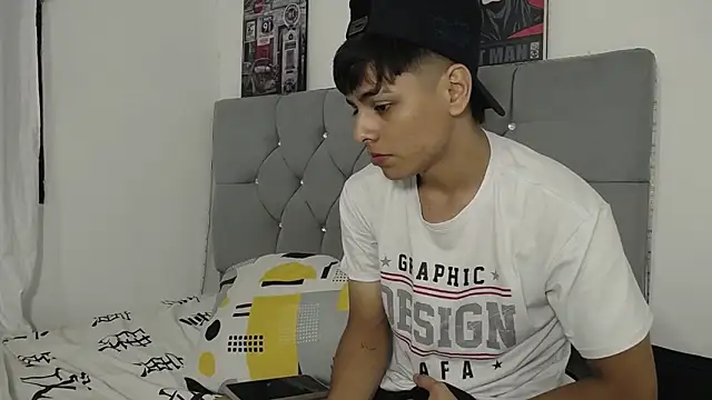 Logan Jhonson19 online show from April 2026 03:51:01 AM