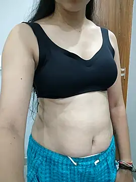 Snapshot of NeetuKumri chatting on July 2026 04:09:02 PM NeetuKumri online show from July 2026 04:09:02 PM