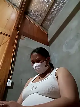 Snapshot of Heylen_hooo chatting on March 2026 01:55:02 PM Heylen hooo online show from March 2026 01:55:02 PM