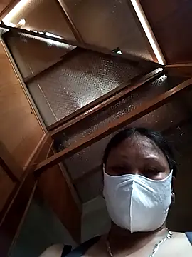 Snapshot of Heylen_hooo chatting on April 2026 06:11:01 AM Heylen hooo online show from April 2026 06:11:01 AM